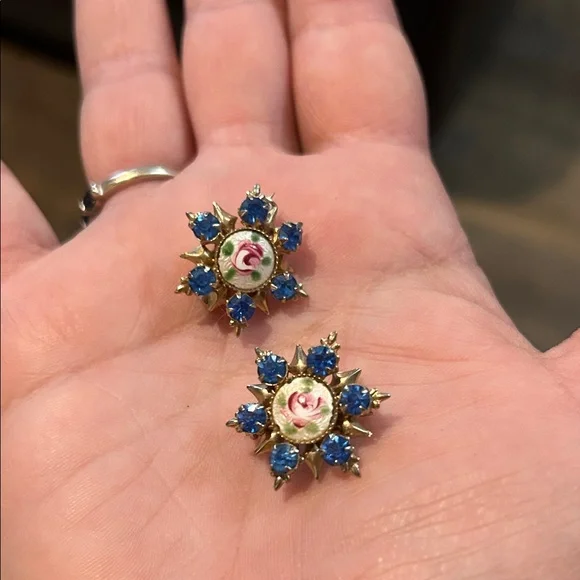 Vintage 1950's Guilloche Pink Rose Brooch Blue Rhinestones Set of 2 - Picture 1 of 7